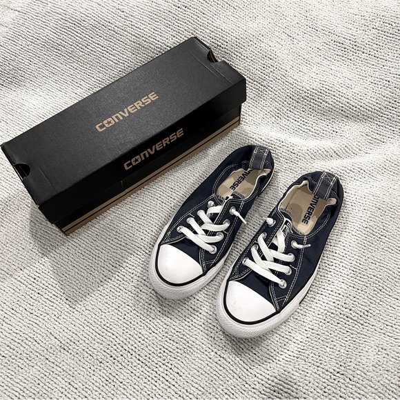 Converse women’s shoreline slip on Canvas Sneakers athletic navy 7 - Picture 1 of 9
